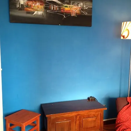 Apartment Tolstoi Cobbs *